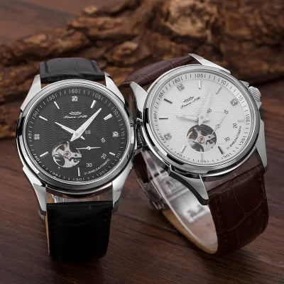 New Leather Band Analog Watch